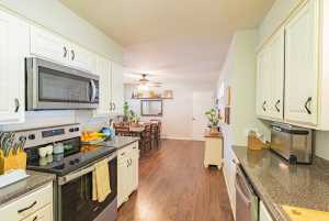 2601 University Ave (10)