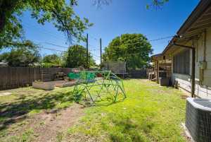 2601 University Ave (25)