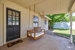 140 Van Zandt St (24)