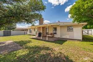 140 Van Zandt St (26)