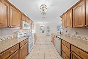 5818 Lyndhurst Dr (13)