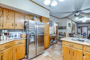 3125 N Oakes St (12)