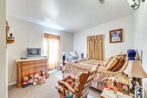 3125 N Oakes St (21)