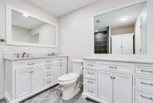 601 W 15th St (27)