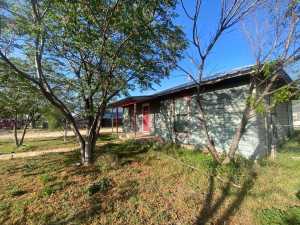 1112 Luna St (4)