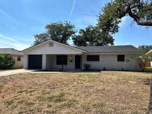 233 Robin Hood Trail