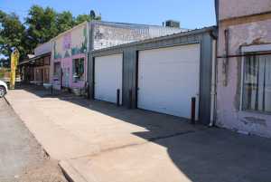 711 Strong Ave (2)