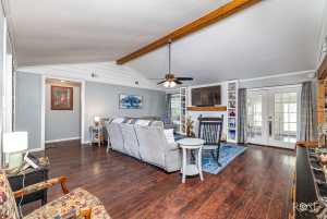 167 Las Lomas Dr (11)