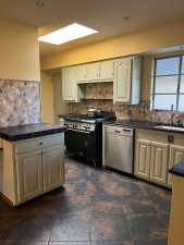 2539 Twohig Ave (15)