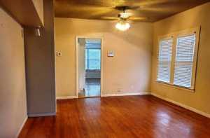 215 N Bishop St (2)