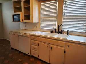 215 N Bishop St (8)