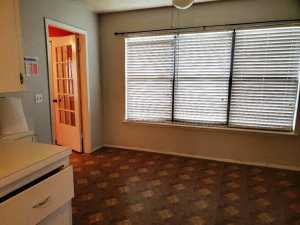 215 N Bishop St (9)