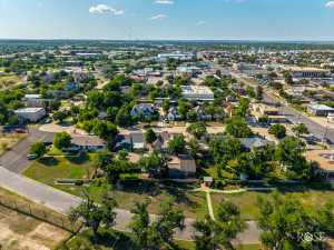 421 W Concho Ave (36)
