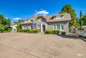 421 W Concho Ave (4)