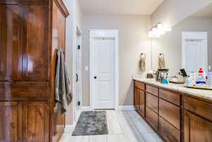 2033 Silver Creek Court (32)