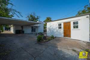 410 W Ave C (35)