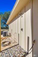 3360 NE FM 2084 (57)