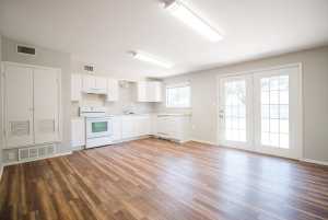 3147 S Oxford Ave (4)