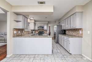 3434 Shadyhill Dr (11)
