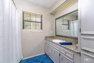 3434 Shadyhill Dr (20)