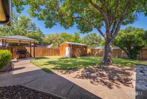 3434 Shadyhill Dr (25)