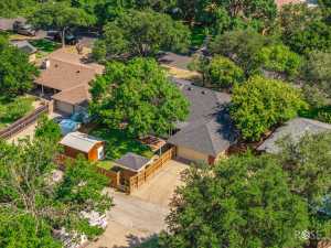 3434 Shadyhill Dr (33)
