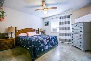 2006 Howard Ave (12)