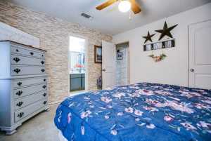 2006 Howard Ave (13)