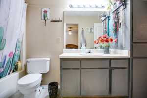 2006 Howard Ave (16)