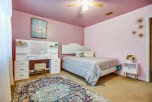 2006 Howard Ave (19)