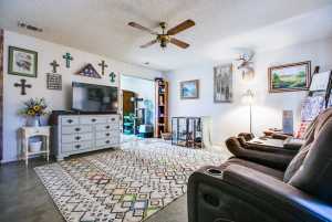 2006 Howard Ave (7)