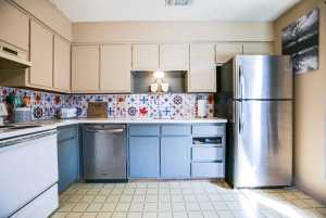 2006 Howard Ave (10)