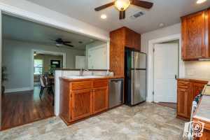 515 W Ave I (12)