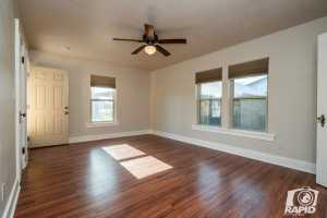 515 W Ave I (15)