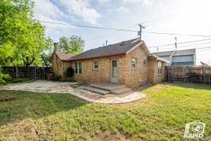 515 W Ave I (27)