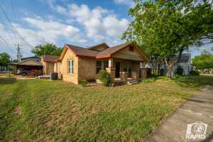 515 W Ave I (3)