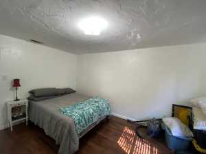 1858 W Twohig Ave (41)