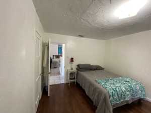 1858 W Twohig Ave (43)