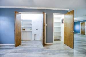 209 N Ave B (11)
