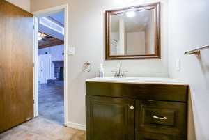 209 N Ave B (15)
