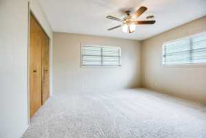 209 N Ave B (23)