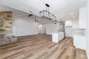 5441 Riviera Lane (10)