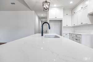 5441 Riviera Lane (13)