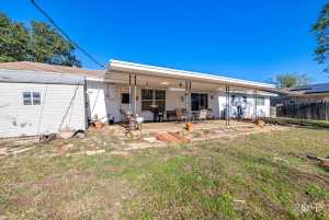 1817 Greenwood St (27)