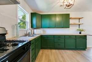 910 N Adams St (11)