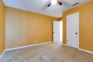 910 N Adams St (21)