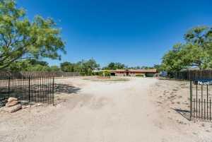 2458 Fishermans Rd (2)