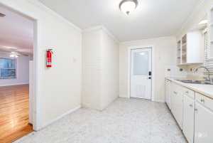 2310 W Twohig Ave (12)