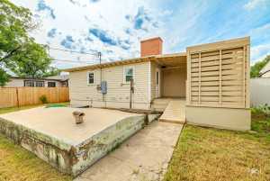 2310 W Twohig Ave (23)