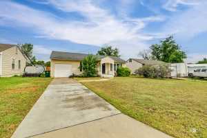 2310 W Twohig Ave (3)